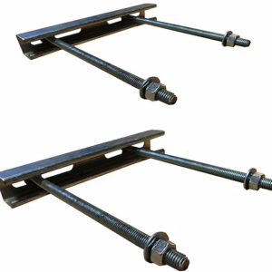 Sujecion a Poste  para Tableros o Racks mediante Riel Unistrut RUC con Hilos corridos de 1/2" Tuercas y Golillas